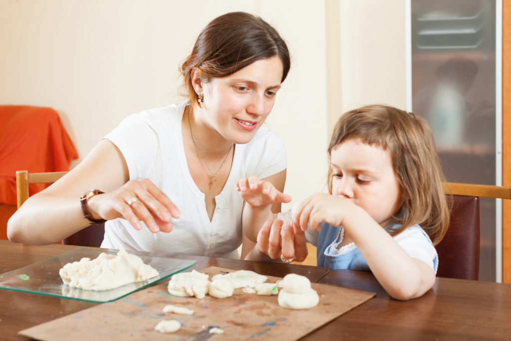 Cómo hacer plastilina casera - Cómo cuidar de tu bebé